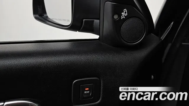 Renault SM7 2013 thumb 8