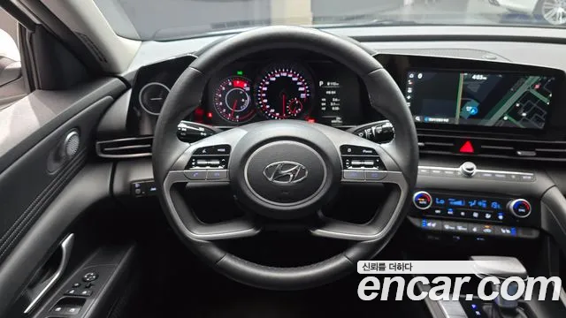 Hyundai Elantra 2023 thumb 10