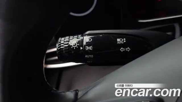 Hyundai Elantra 2023 thumb 6