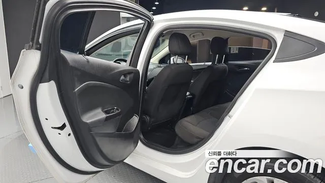 Chevrolet Cruze 2017 thumb 6