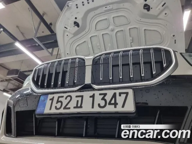 BMW 5 серии 2025 thumb 3
