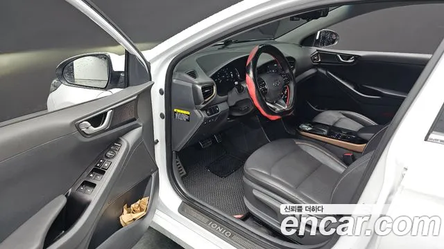 Hyundai Ioniq Electric 2016 thumb 2