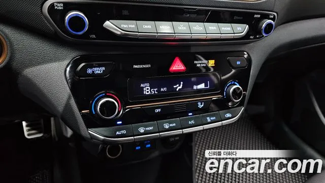 Hyundai Ioniq Electric 2016 thumb 12