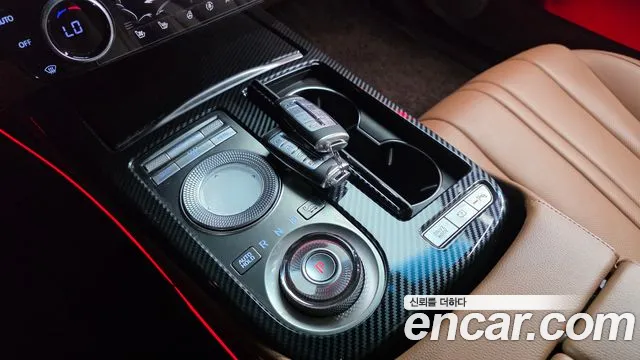 Genesis G80 2021 thumb 2