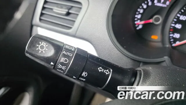 Kia Morning 2013 thumb 9