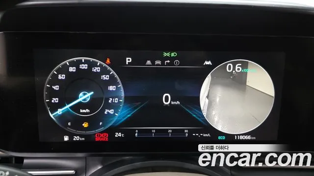 Kia Carnival 2021 thumb 5