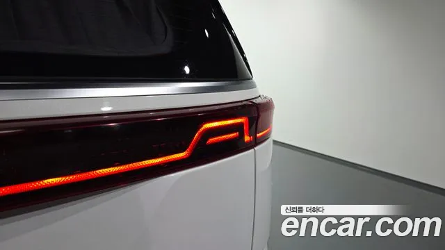 Kia Carnival 2021 thumb 11