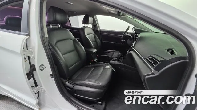 Hyundai Avante 2019 thumb 10