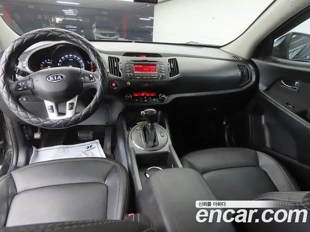 Kia Sportage 2011 thumb 12