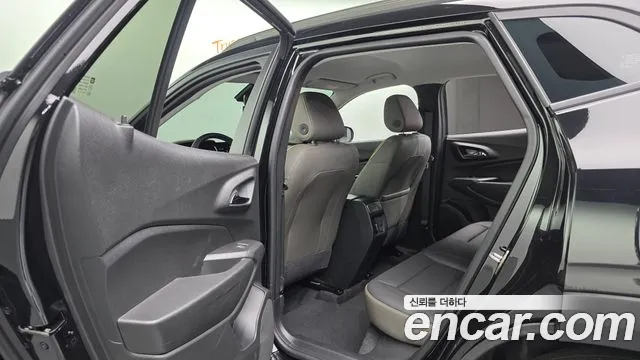 Chevrolet Tracker 2023 thumb 3