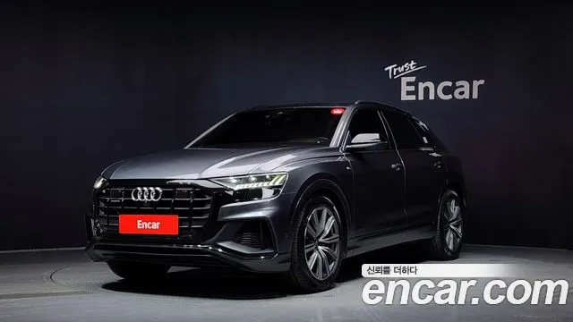 Audi Q8 2021 thumb 9
