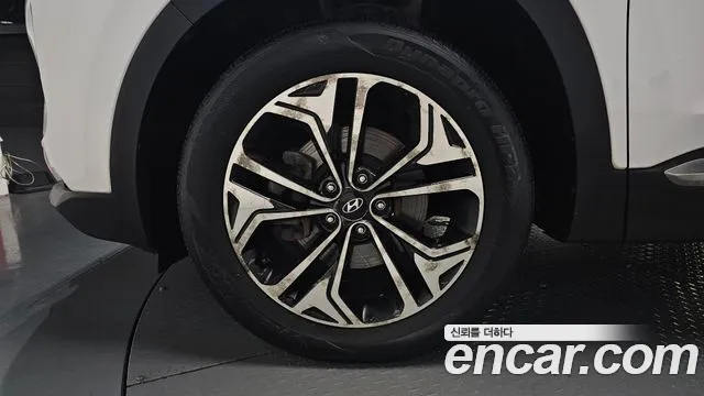 Hyundai Santa Fe 2018 thumb 7