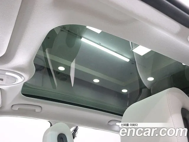 Hyundai Ioniq5 2024 thumb 2