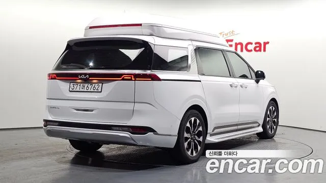 Kia Carnival 2023 thumb 10