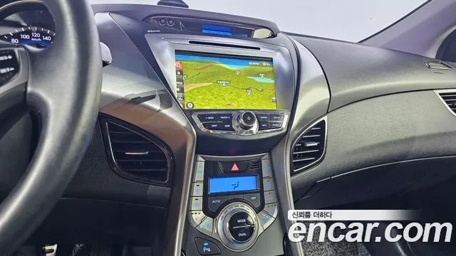 Hyundai Avante 2012 thumb 9