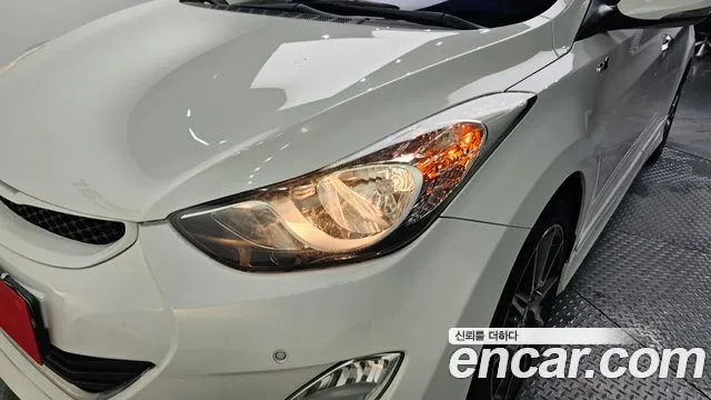 Hyundai Avante 2012 thumb 6