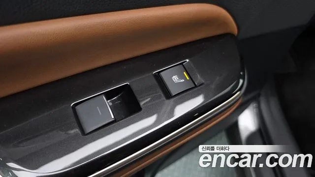 Toyota Crown Crossover 2025 thumb 8