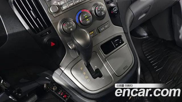 Hyundai Staria 2013 thumb 10
