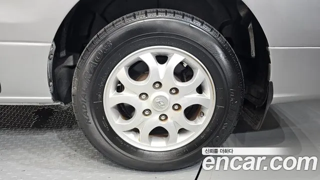 Hyundai Staria 2013 thumb 8