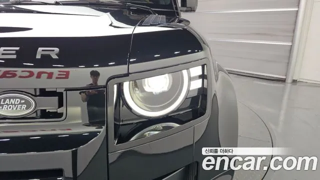 Land Rover Defender 2026 thumb 6