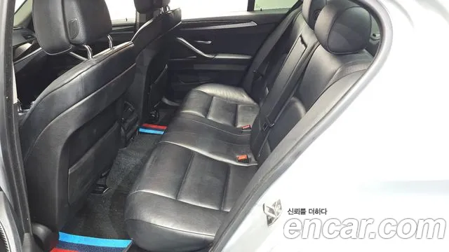 BMW 5 серии 2012 thumb 6