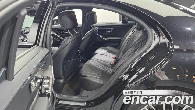 Mercedes-Benz S-Class 2021 thumb 11