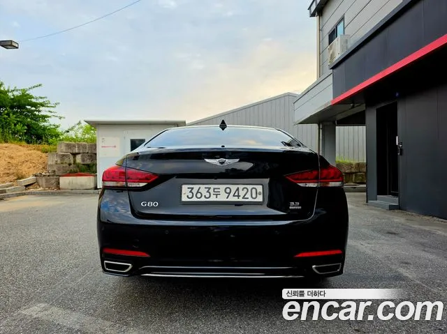 Genesis G80 2016 thumb 2