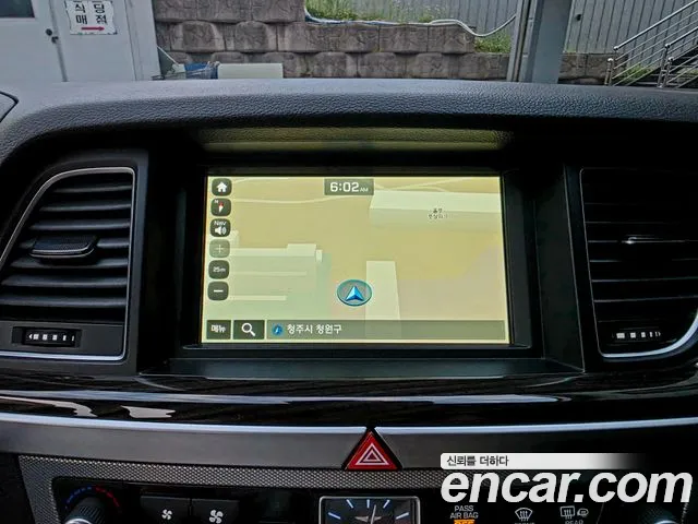Genesis G80 2016 thumb 3