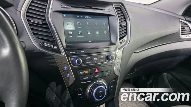 Hyundai Santafe 2018 thumb 3