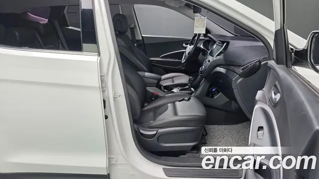 Hyundai Santafe 2018 thumb 9