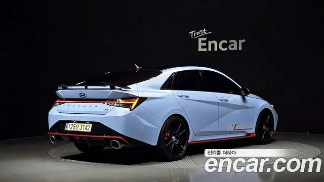 Hyundai Elantra 2022 thumb 3