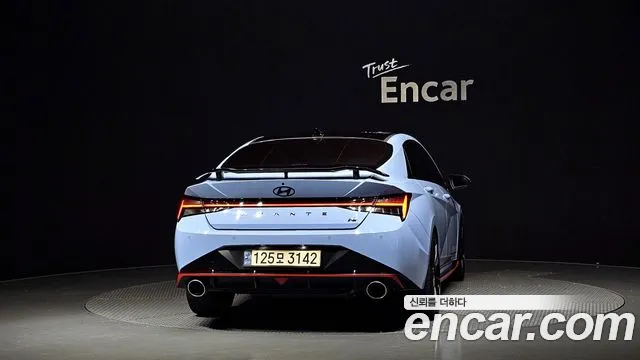Hyundai Elantra 2022 thumb 12