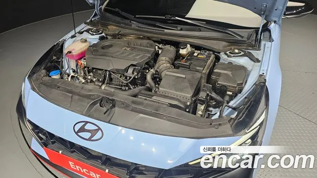 Hyundai Elantra 2022 thumb 10