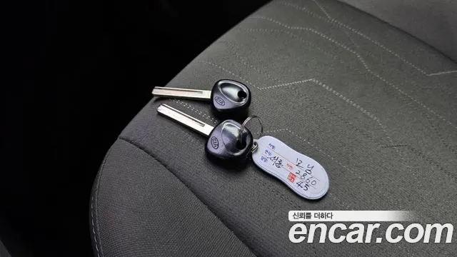 Kia Morning 2015 thumb 10