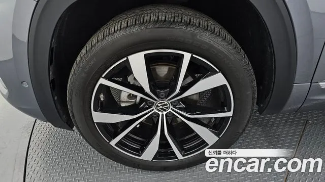 Volkswagen Atlas 2025 thumb 9