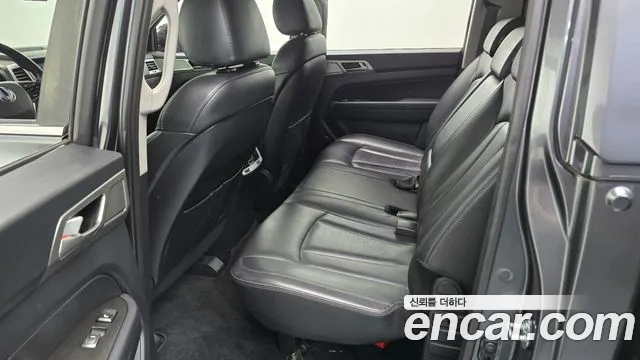 KGM Rexton 2018 thumb 6
