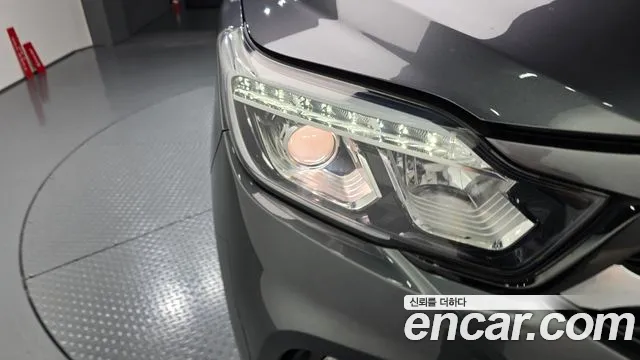 KGM Rexton 2018 thumb 4