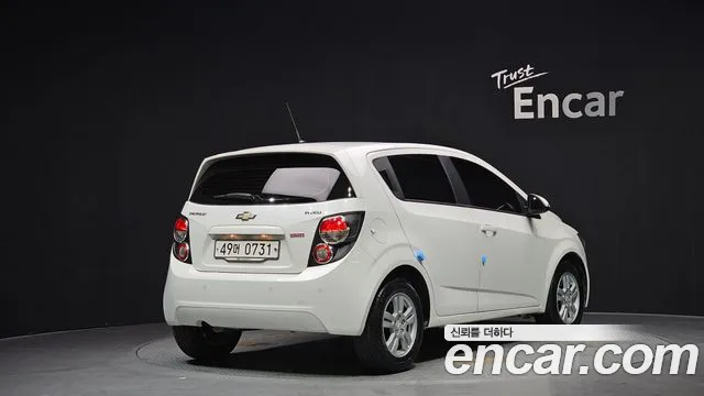 ChevroletGMDaewoo Aveo 2016 thumb 2