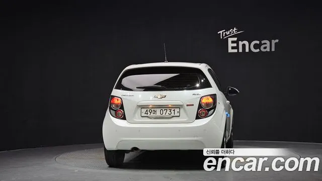 ChevroletGMDaewoo Aveo 2016 thumb 4