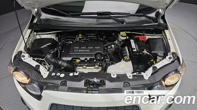 ChevroletGMDaewoo Aveo 2016 thumb 6
