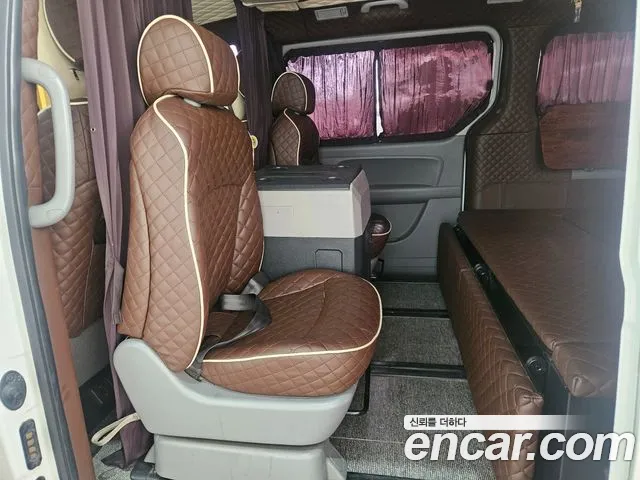 Hyundai Staria 2016 thumb 11