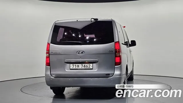 Hyundai Staria 2012 thumb 5
