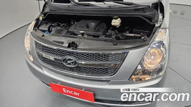 Hyundai Staria 2012 thumb 3