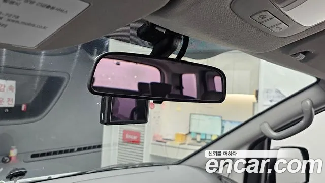 Hyundai Staria 2012 thumb 8