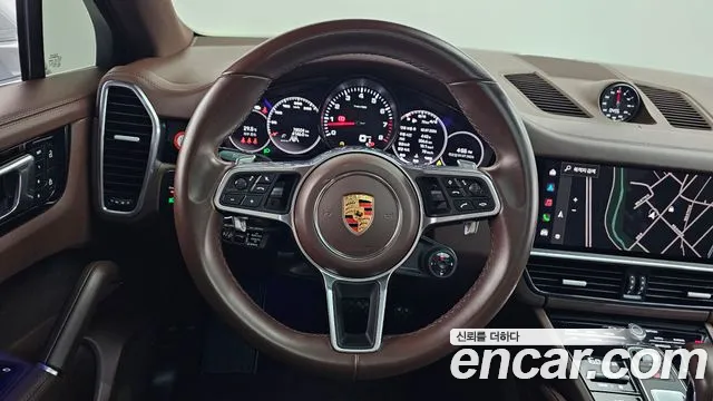 Porsche Cayenne 2022 thumb 2