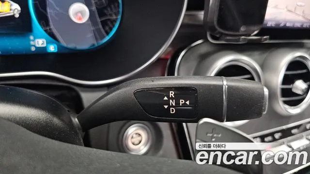 Mercedes-Benz C-Class 2021 thumb 3
