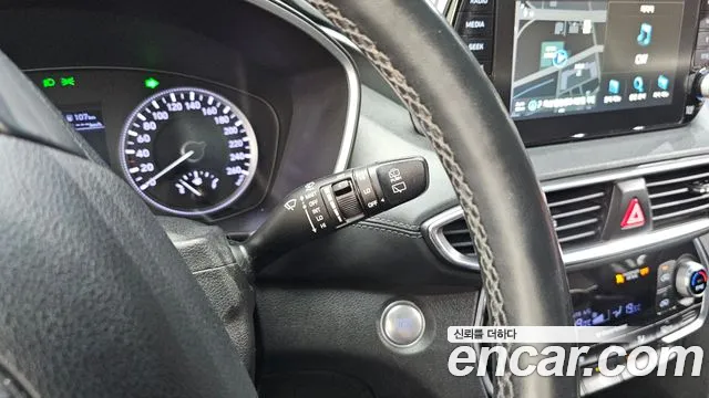 Hyundai Santa Fe 2019 thumb 8