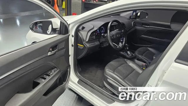 Hyundai Avante 2019 thumb 12