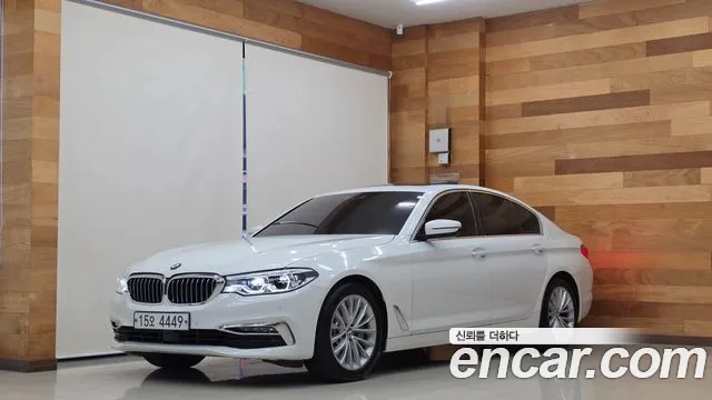 BMW 5 серии 2019 thumb 10