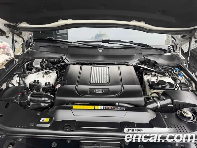 Land Rover Range Rover 2018 thumb 12